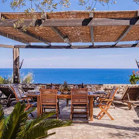 Mediterranee Luxury Sea View